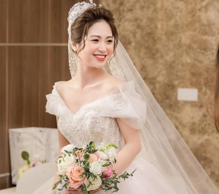 Trang điểm Makeup cô dâu tiệc họ Tuy Hoà Phú Yên nhẹ nhàng để chụp ảnh cưới (4)